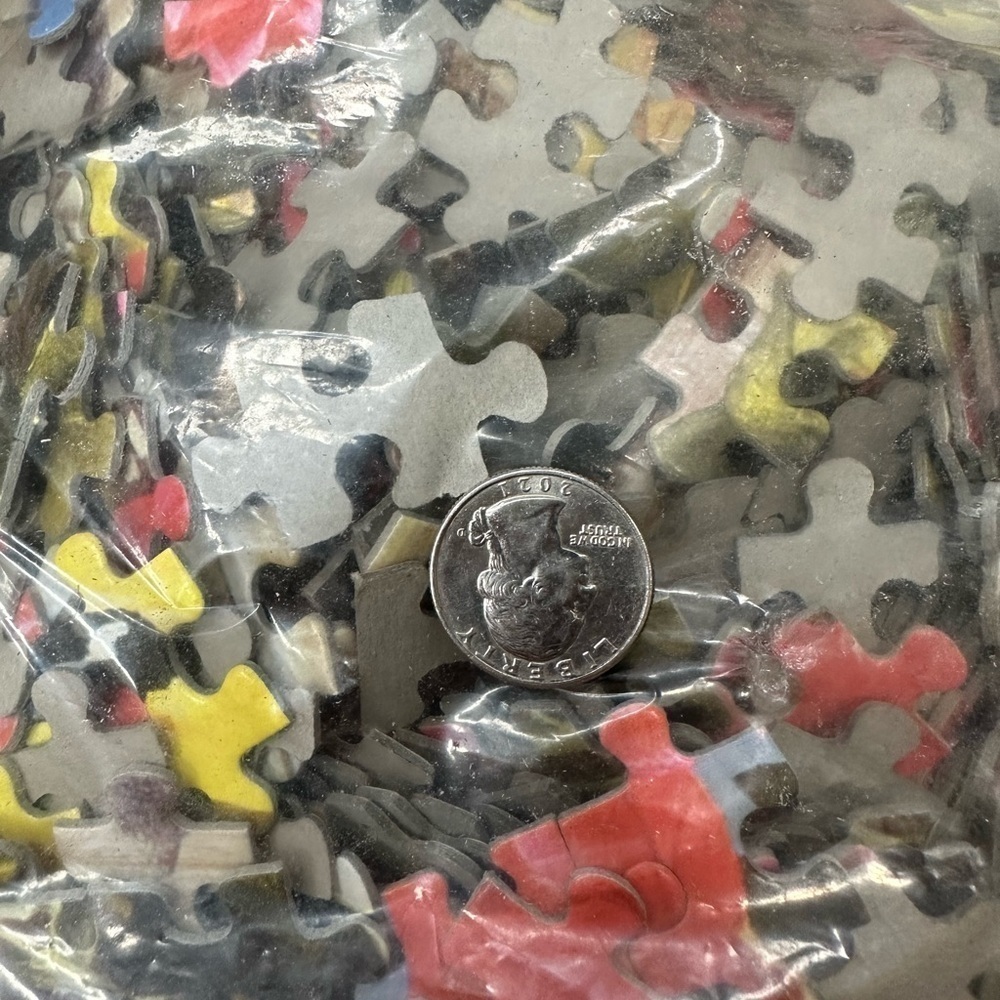 Gold & Roses Puzzle - Picture 4 of 5